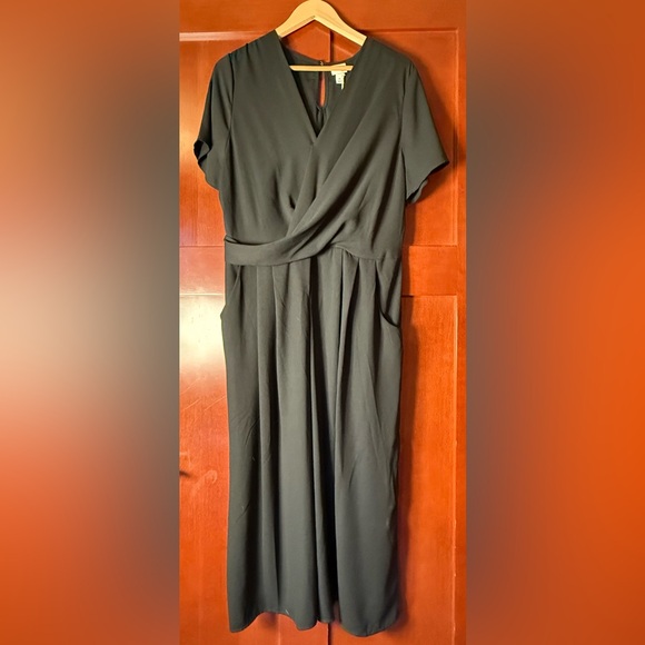 a new day Pants - a new day Black Wide Leg Capri Length Jumpsuit Size XL
NWT